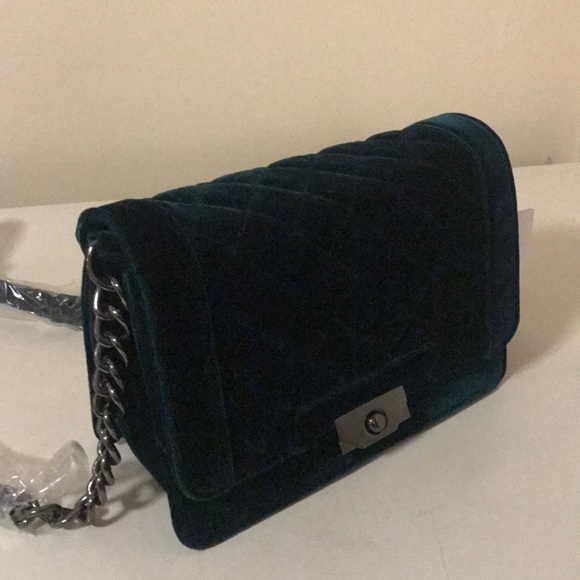 Green Velvet Crossbody Bag - Picture 2 of 8